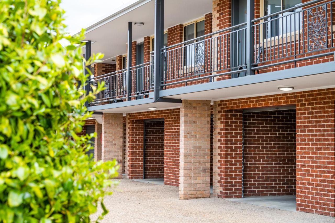 River Motel Queanbeyan Exterior photo